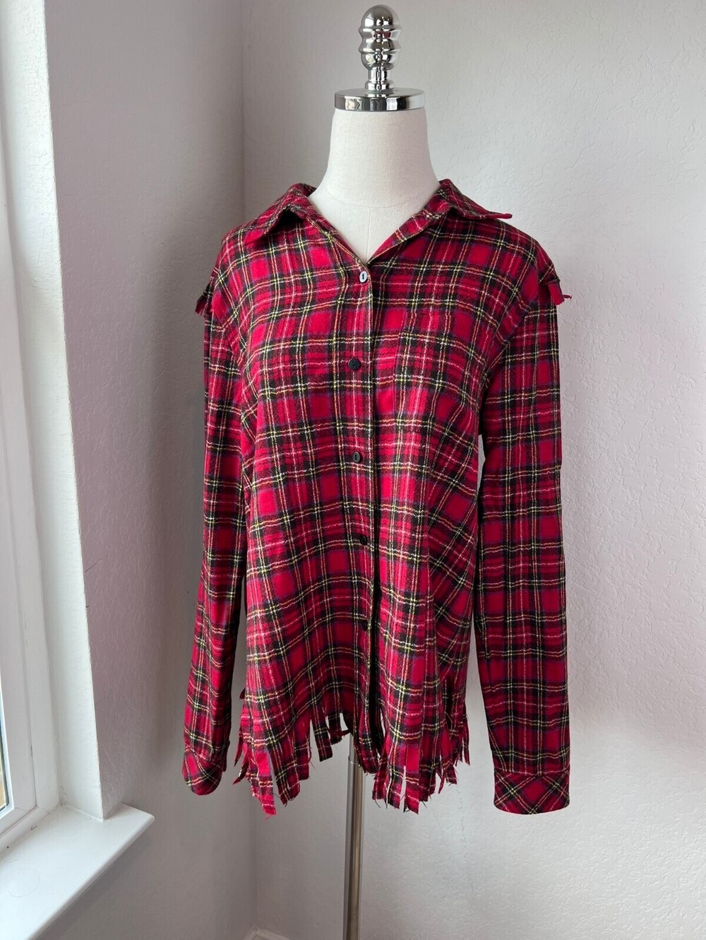 Vintage 90s Worth 100% Wool Red Flannel Fringe Western Button Down Shirt size M